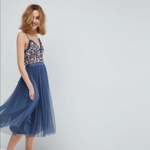 Blue embroidered midi dress NWT